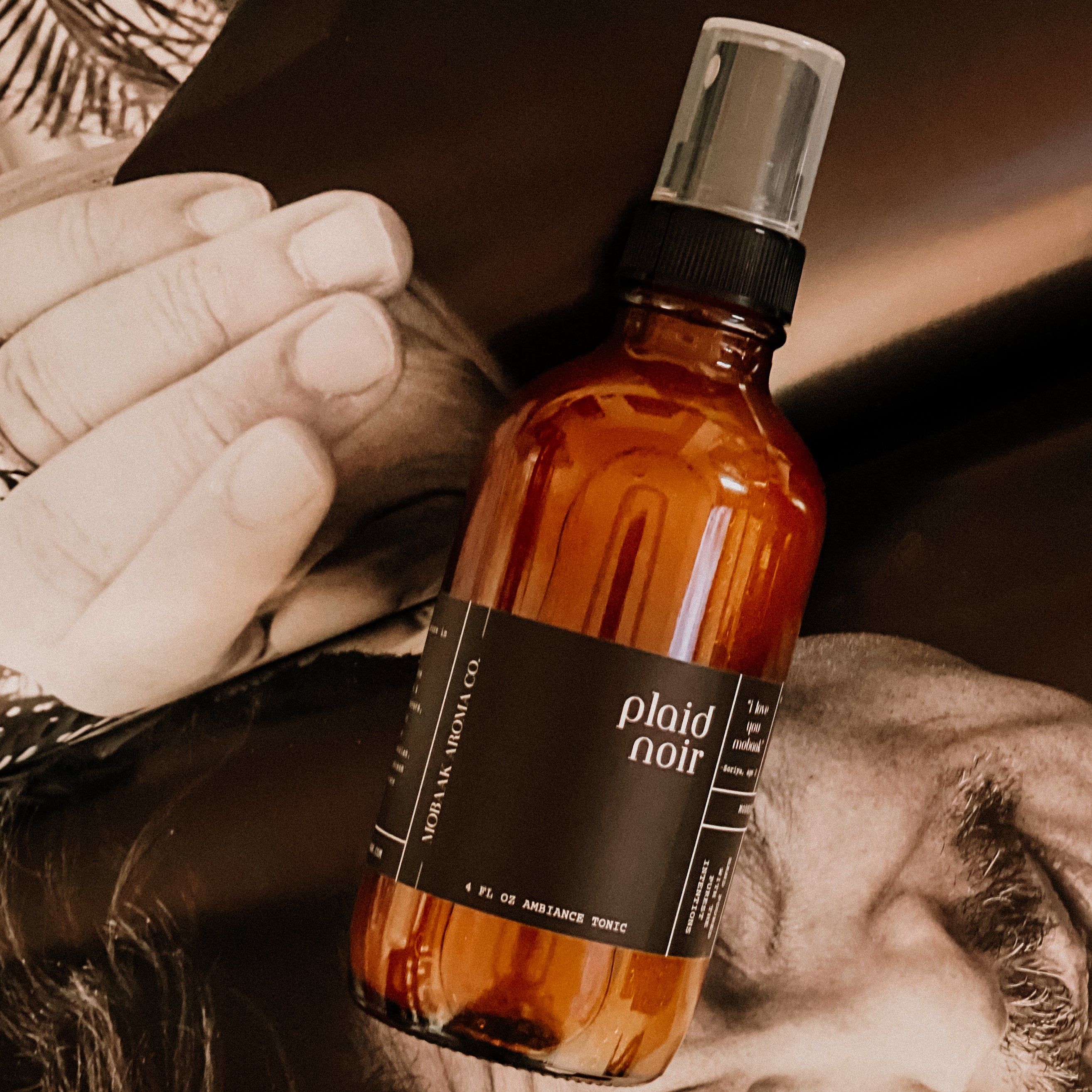 Plaid Noir Ambiance Tonic Room Spray 4 fl. oz — Mobaak Aromatherapy Shoppe