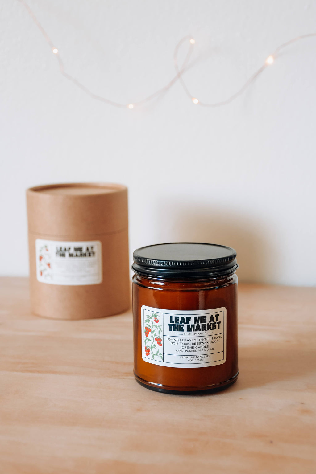 Leaf Me at the Market Candle