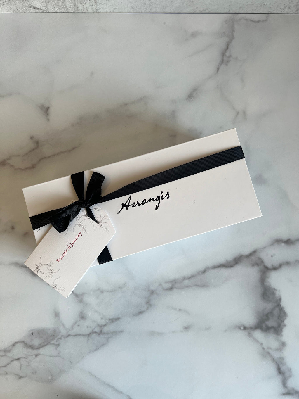 Aerangis Botanical Journey Gift Set – Floral Candle & Fragrance Collection