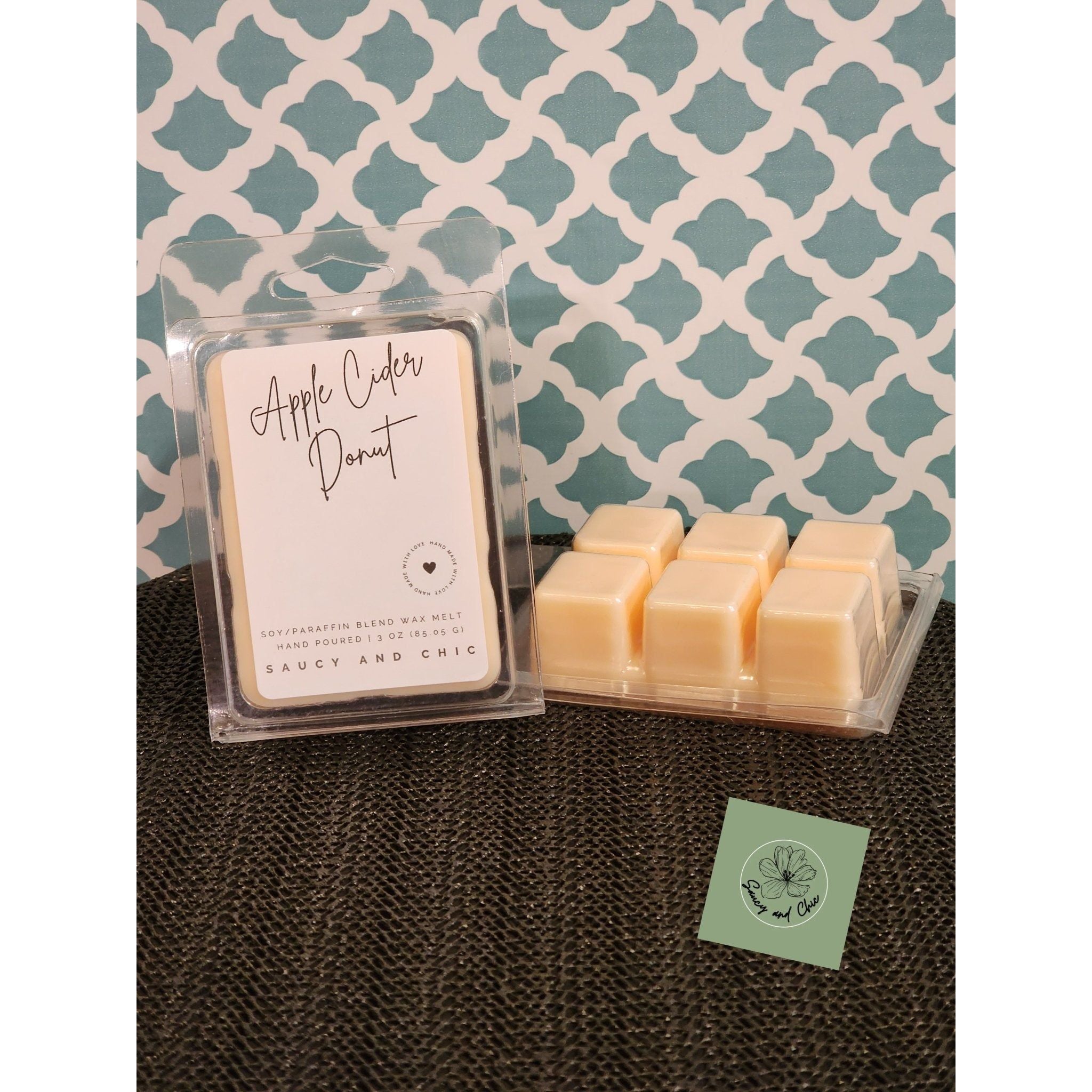 Apple Cider Donut Fragrance Wax Melt: Capture the Essence of Autumn