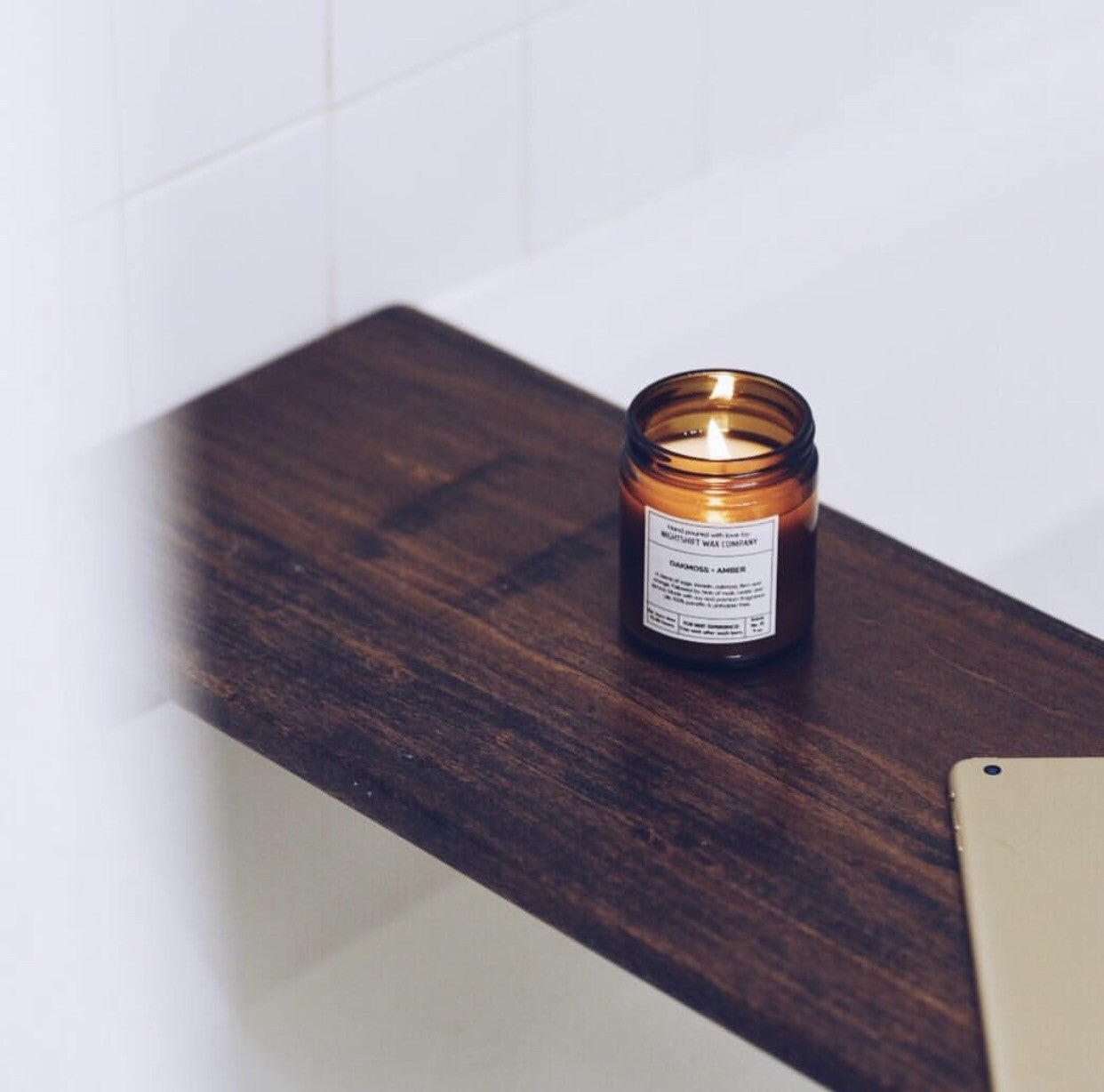 Oakmoss & Amber Soy Candle